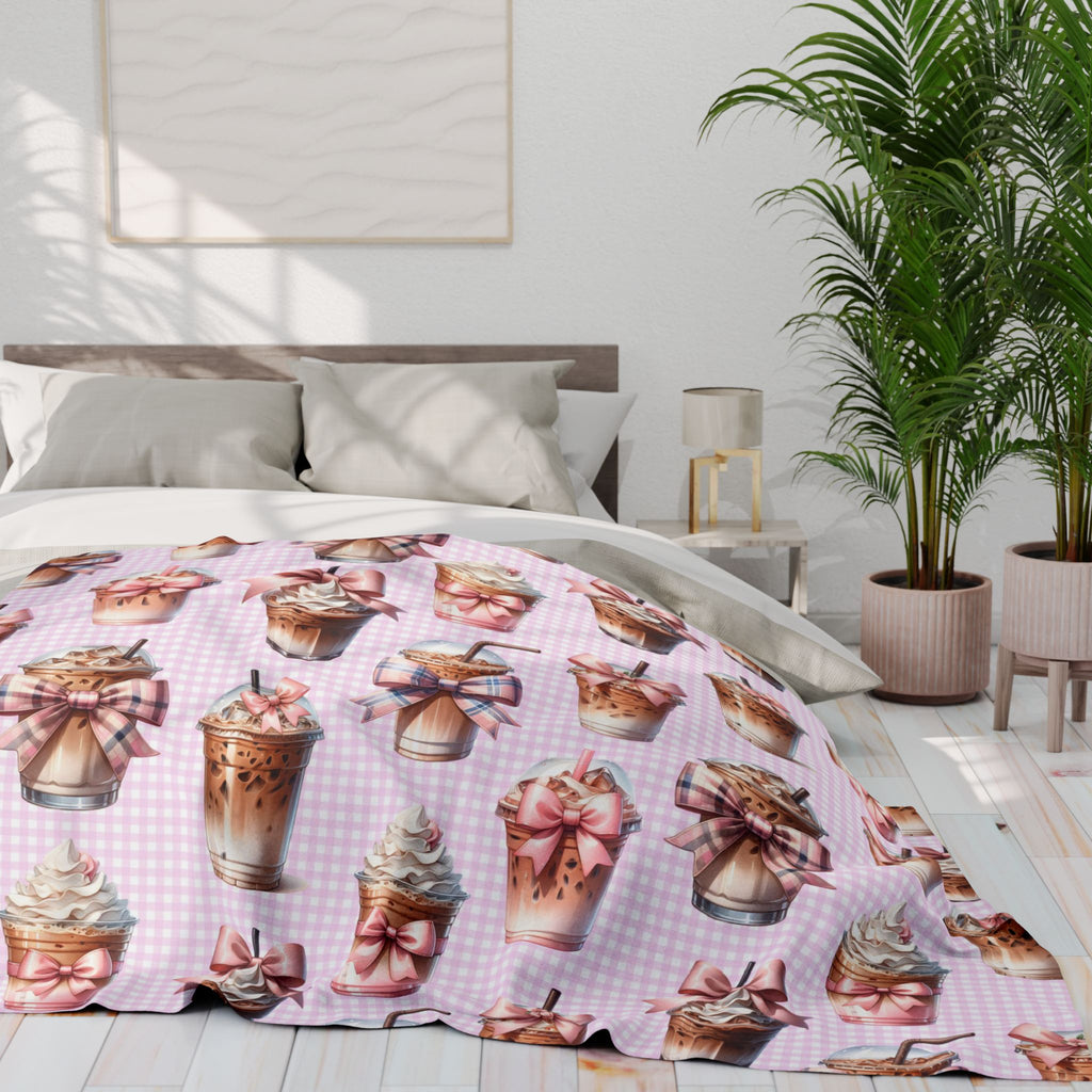 Iced Coffee Halloween Blanket – 🎀 Coquette Aesthetic Bedroom Decor