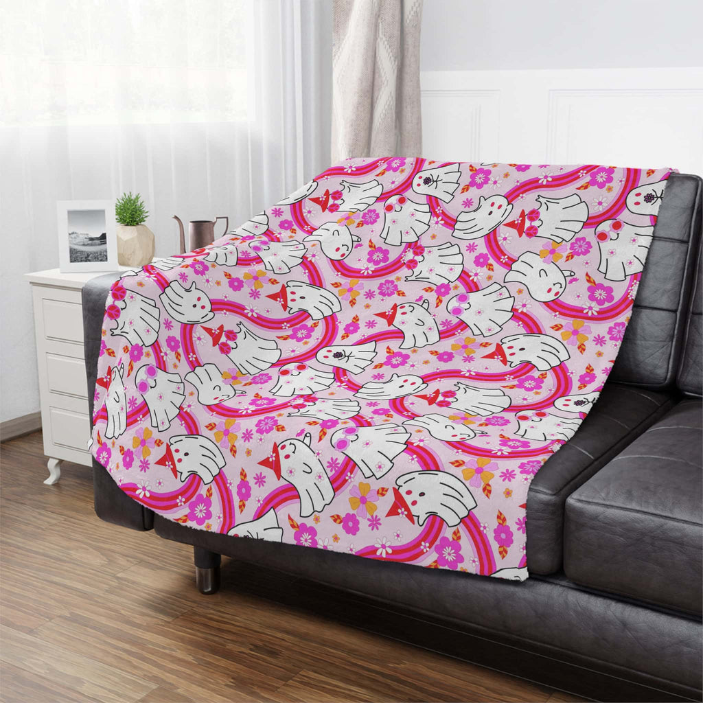 Pink Ghost Halloween Blankets – Cute Halloween Decor for Girly Rooms