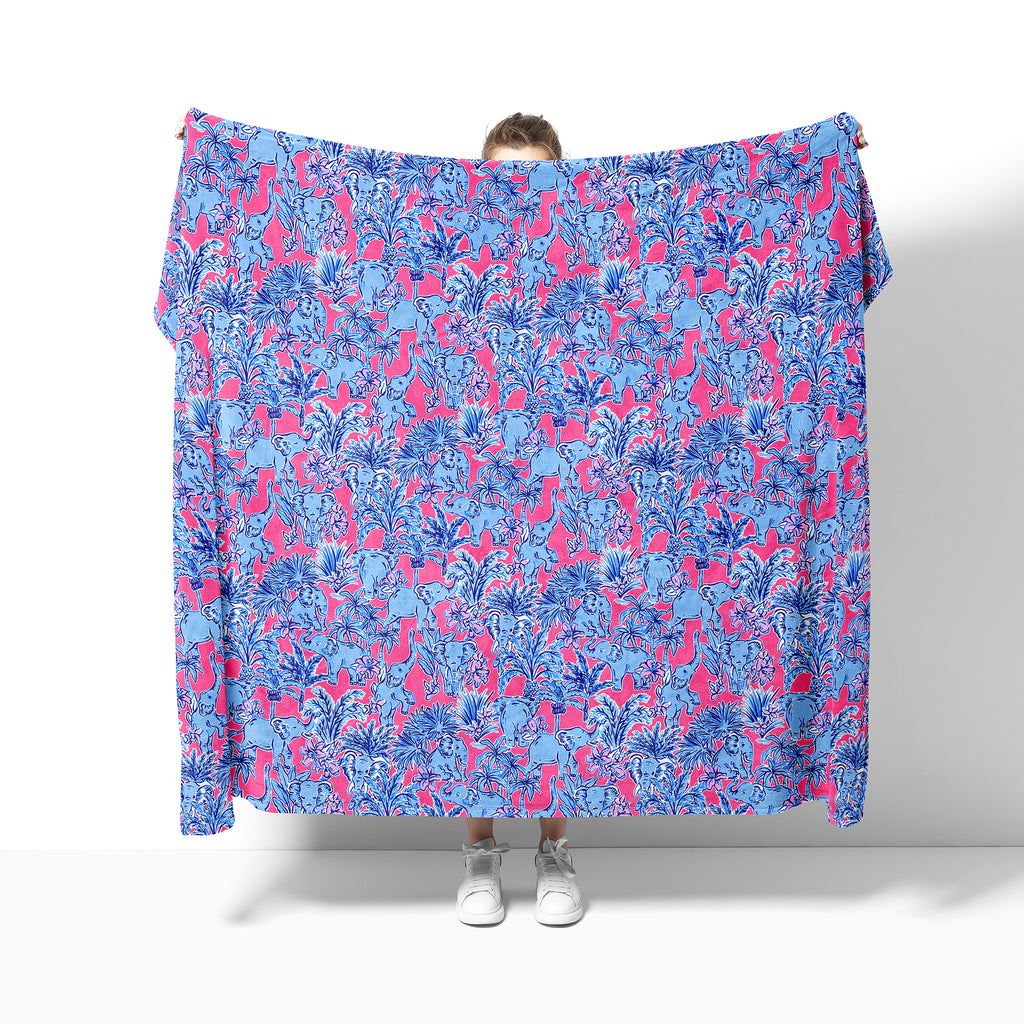 Preppy Elephants Blanket - Adorable Pink & Blue Comfort for Kids